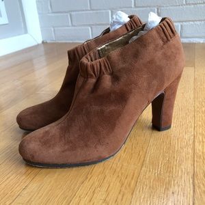 Sam Edelman “Simone” booties, size 7.5